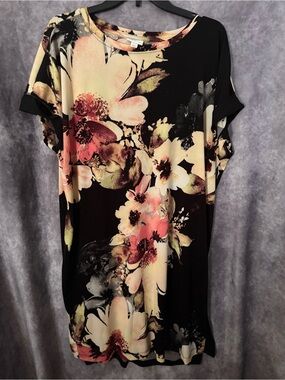 LuLaRoe Black Top with Peach, Cream & Olive Floral Accents